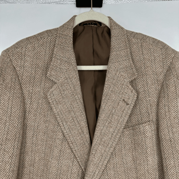 Vintage Mens Wool Tweed Sport Coat 44R Brown Herringbone Two Buttons Preppy - Picture 12 of 15